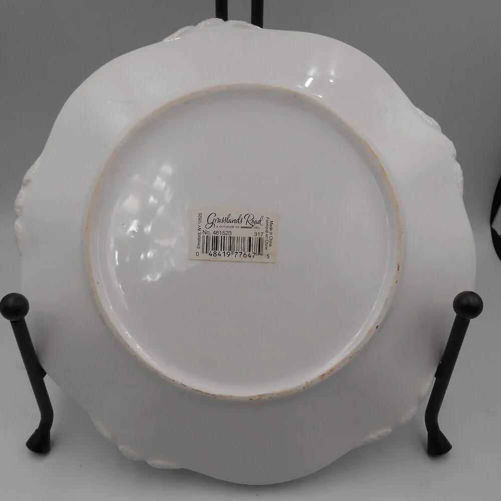 GRASSLANDS ROAD CLOVER GLEN DECORATIVE PLATE DISCONTINUED 2009 EMBOSSED FAMILY - Picture 3 of 11